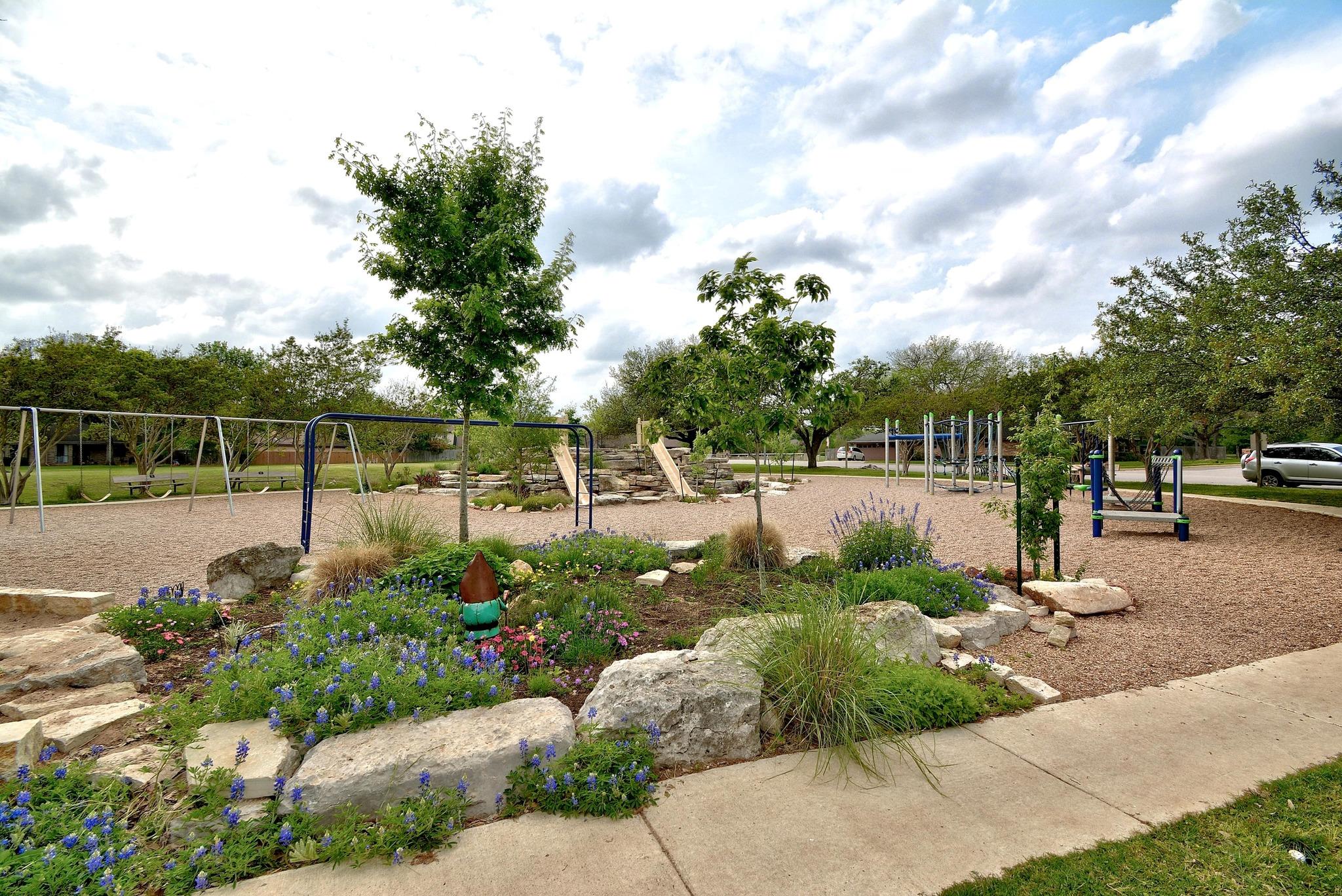 4805 Midoak Cir, Austin, TX 78749