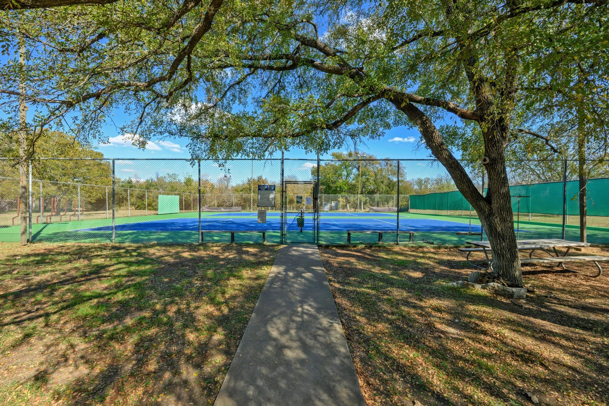 4805 Midoak Cir, Austin, TX 78749