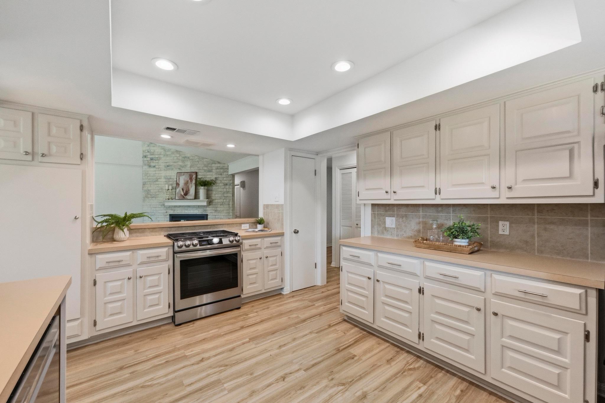 4805 Midoak Cir, Austin, TX 78749