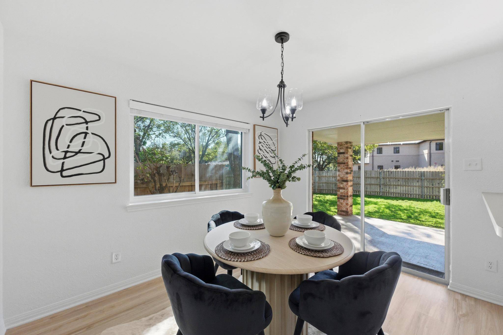 4805 Midoak Cir, Austin, TX 78749