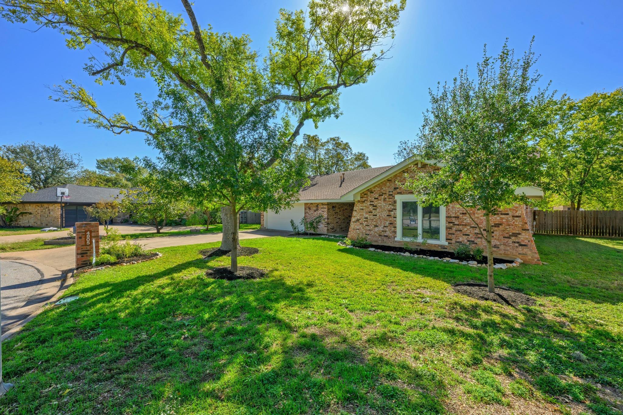 4805 Midoak Cir, Austin, TX 78749