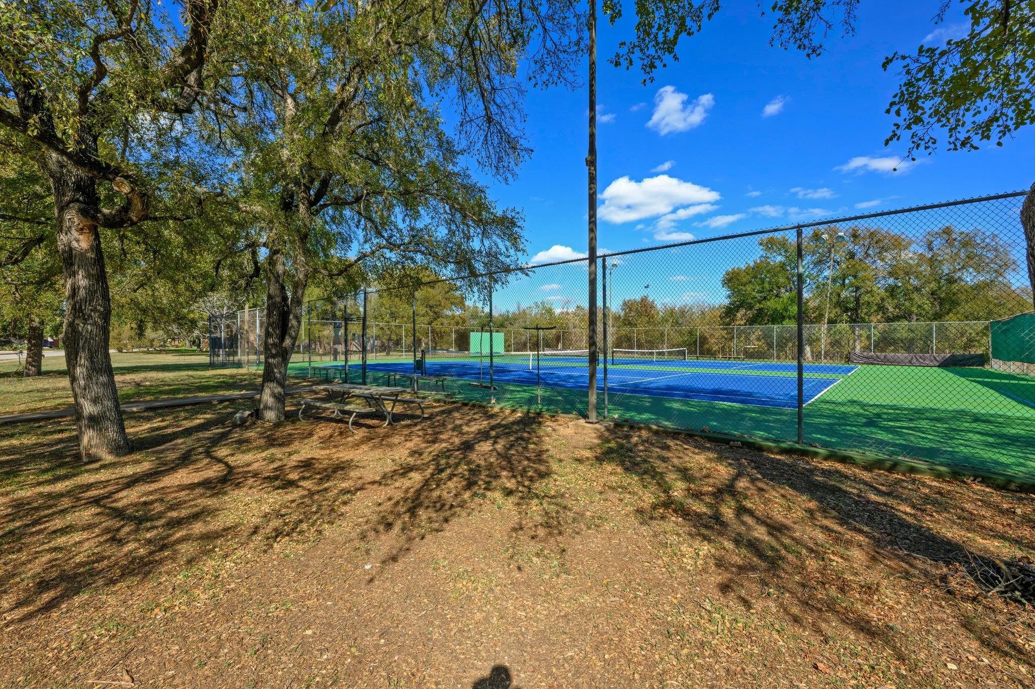 4805 Midoak Cir, Austin, TX 78749