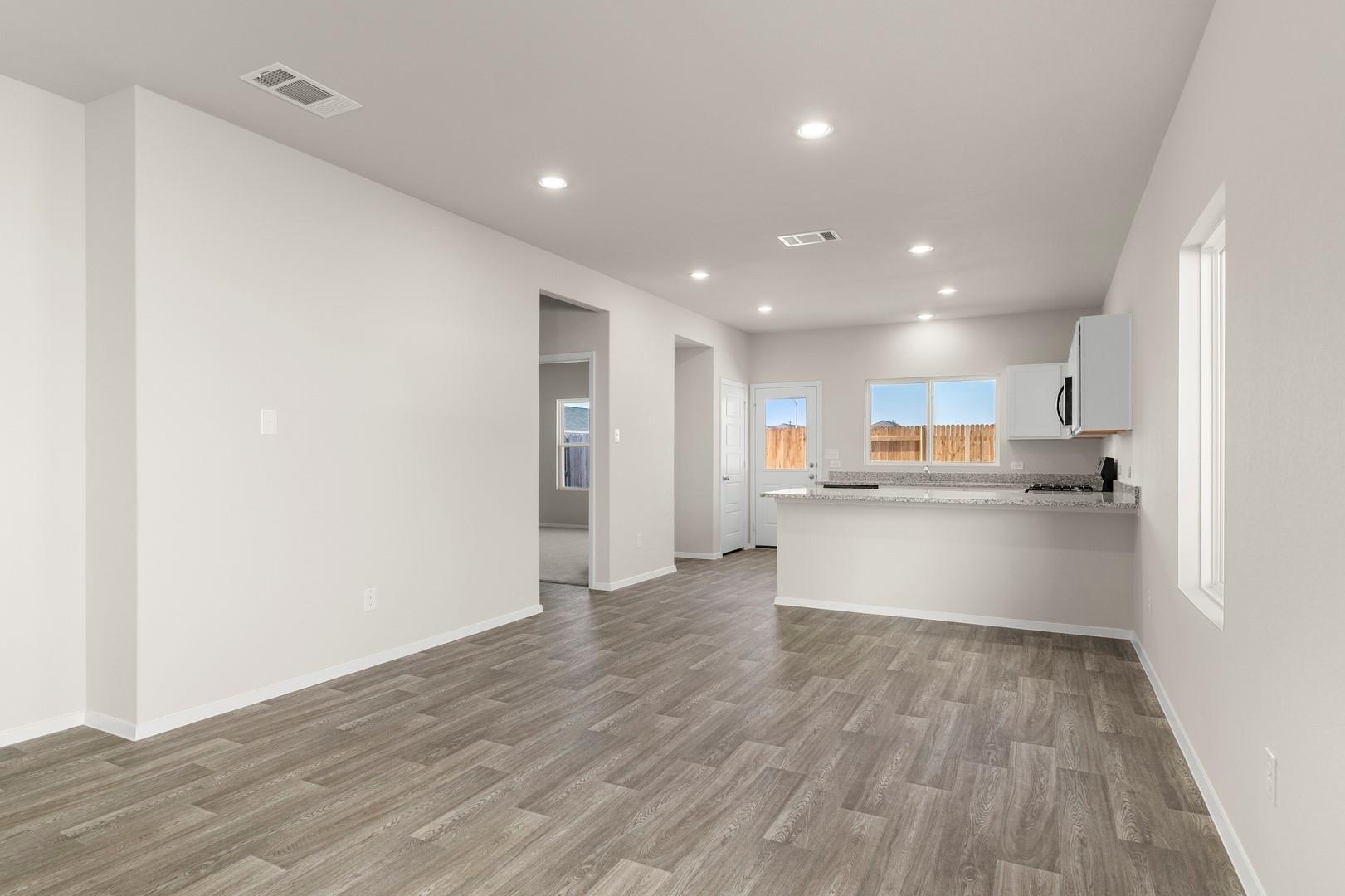 318 Jade St, Maxwell, TX 78656