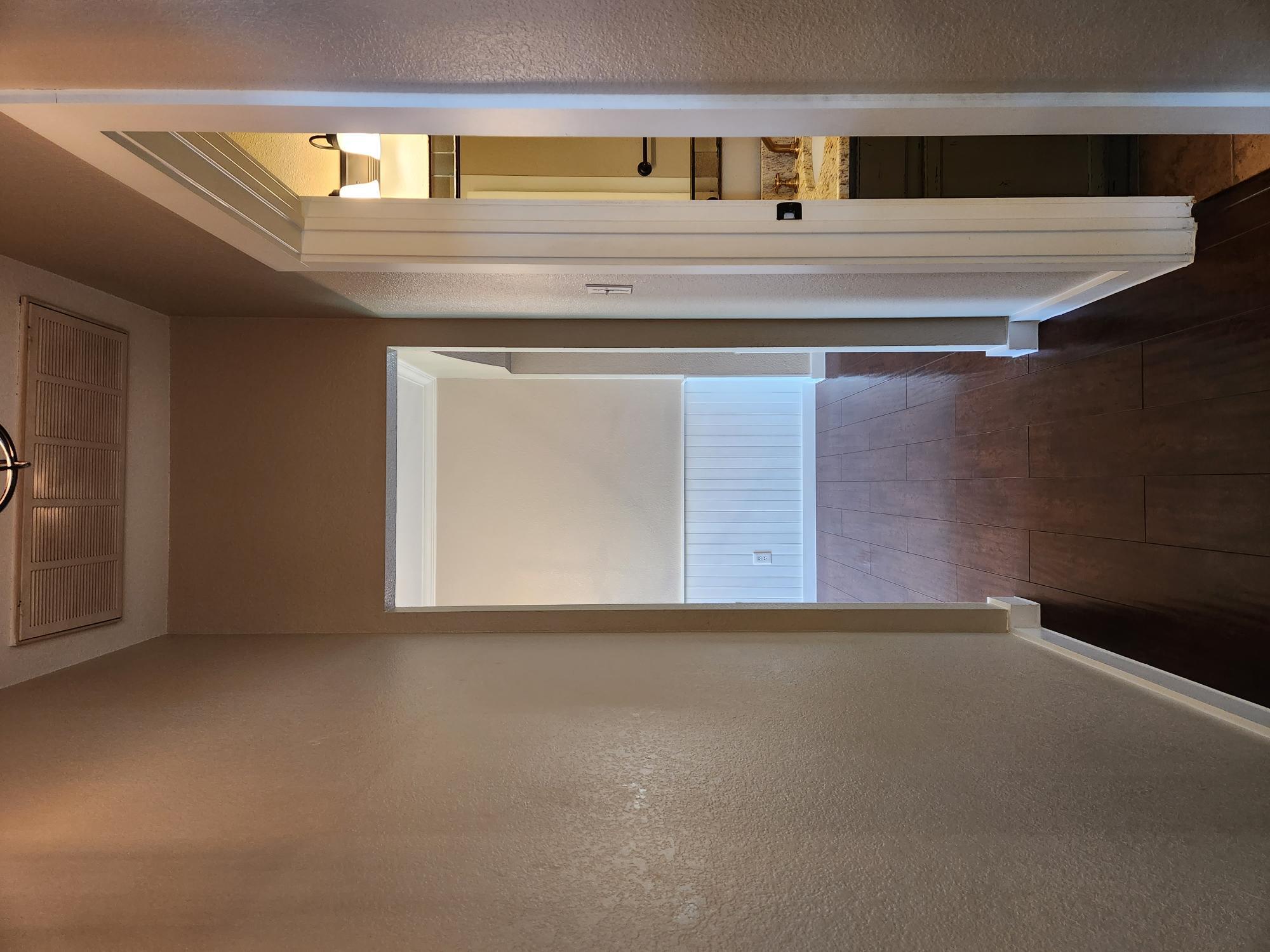 207 Meadows Ln, Dripping Springs, TX 78620