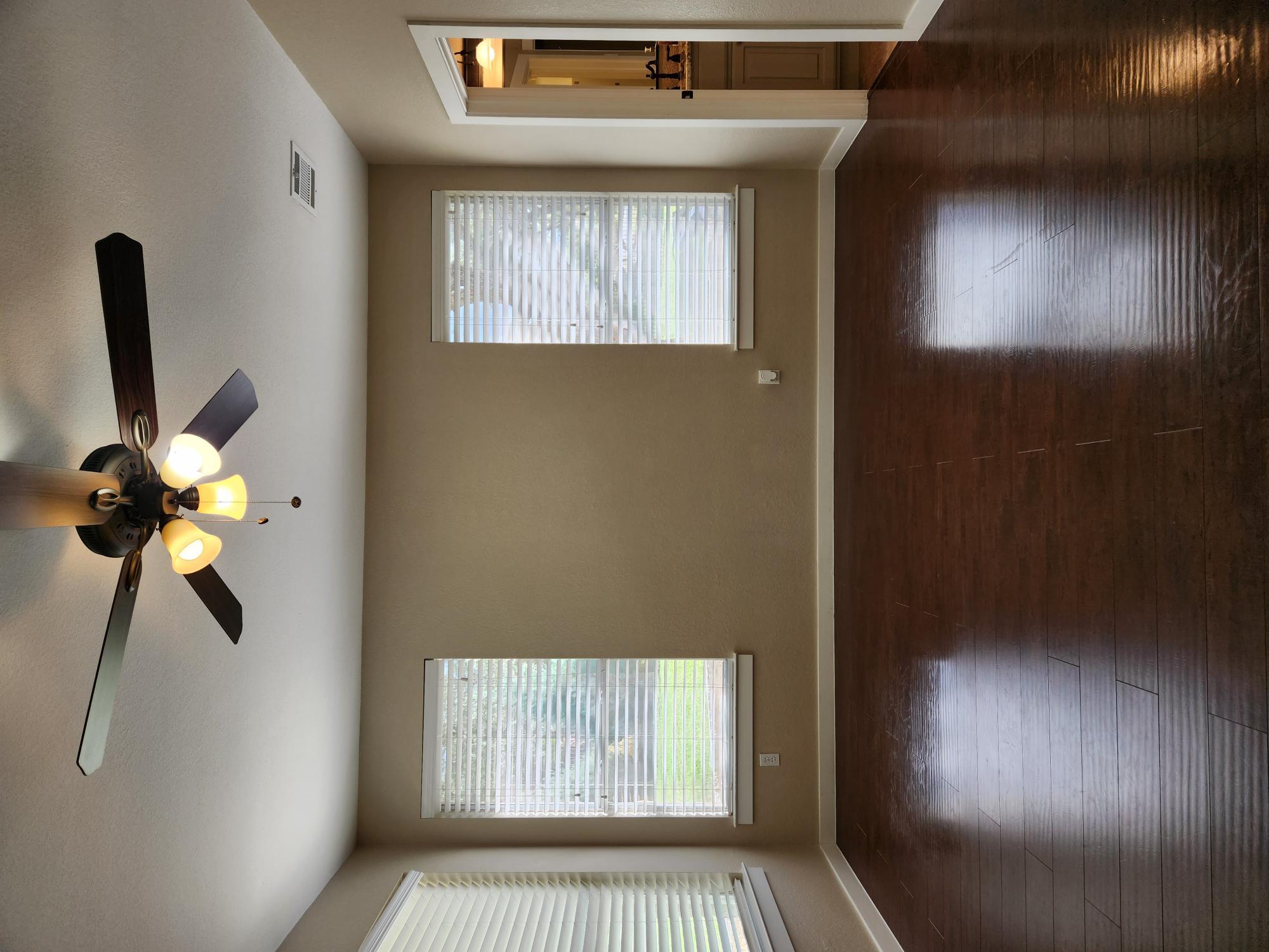 207 Meadows Ln, Dripping Springs, TX 78620