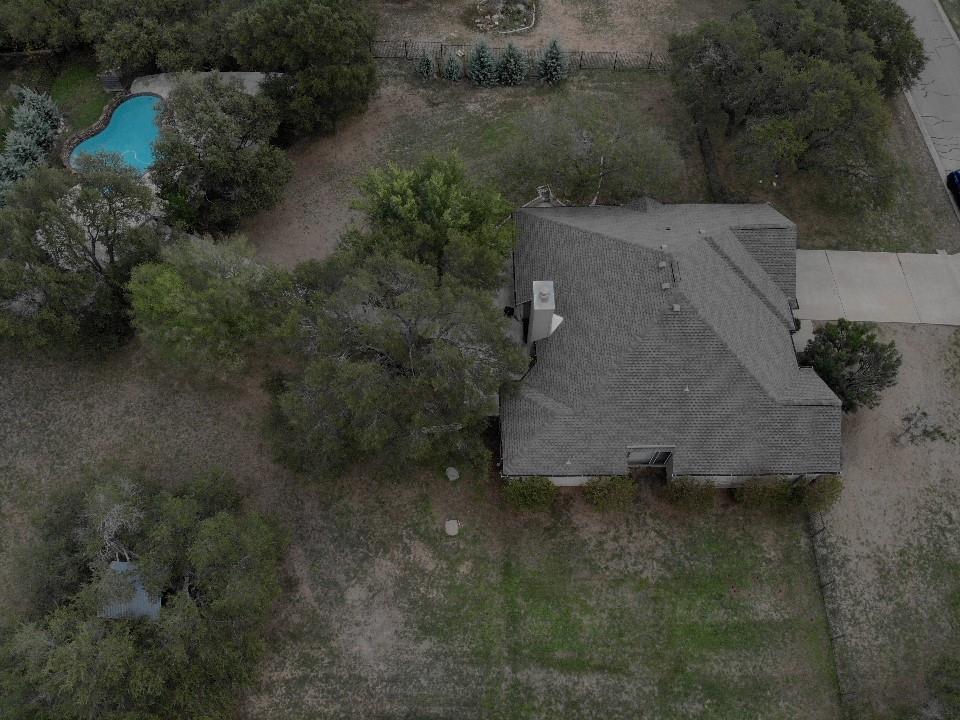207 Meadows Ln, Dripping Springs, TX 78620