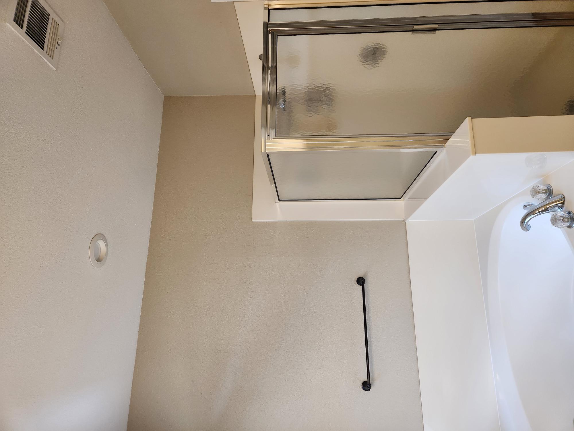 207 Meadows Ln, Dripping Springs, TX 78620