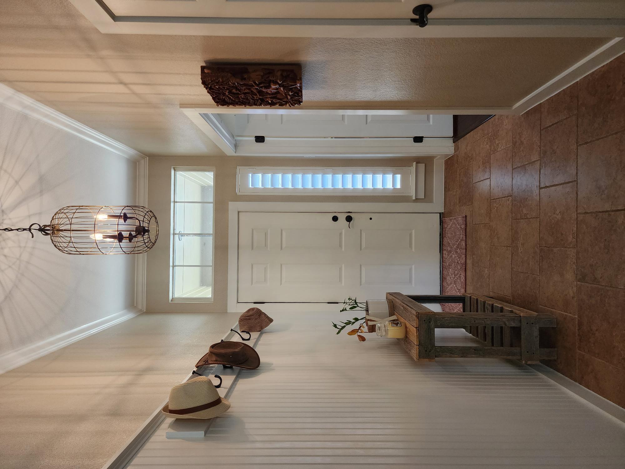 207 Meadows Ln, Dripping Springs, TX 78620