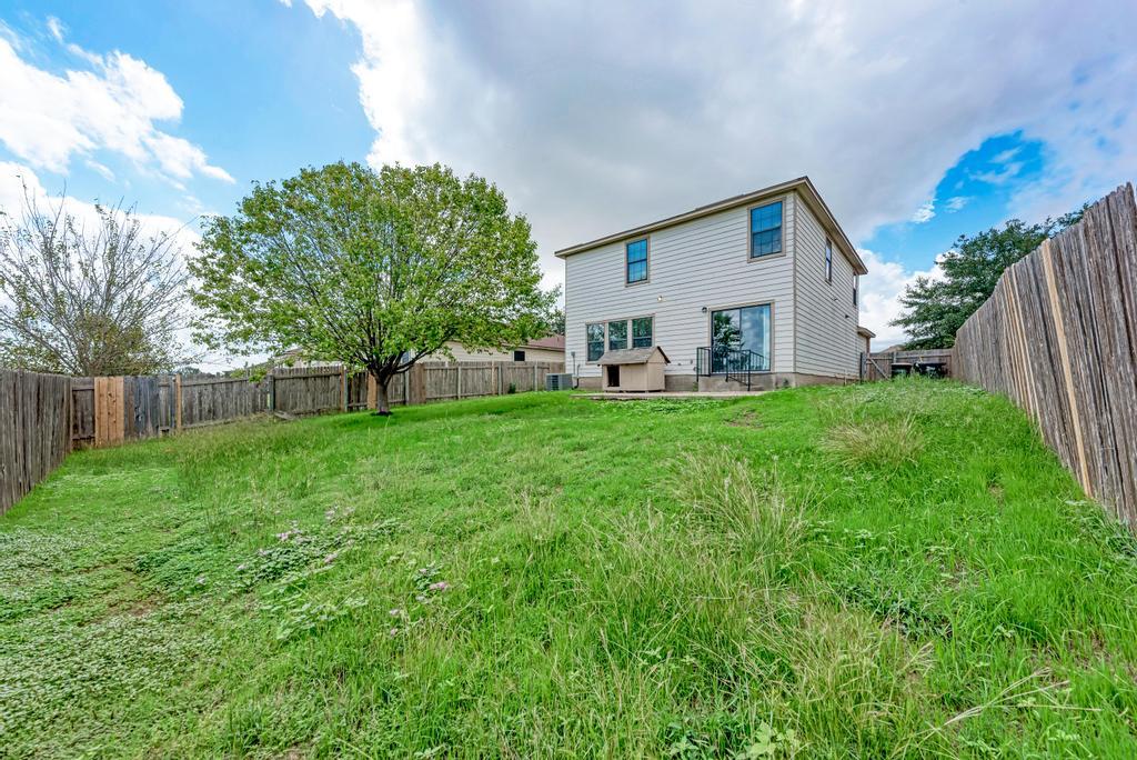 530 Sheep Trail Dr, Kyle, TX 78640
