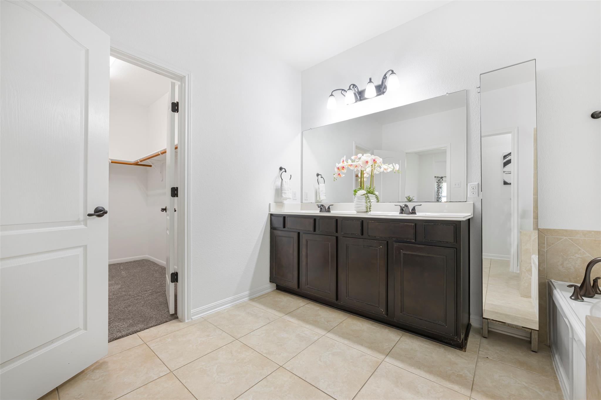 1812 Hidden Springs Path, Round Rock, TX 78665