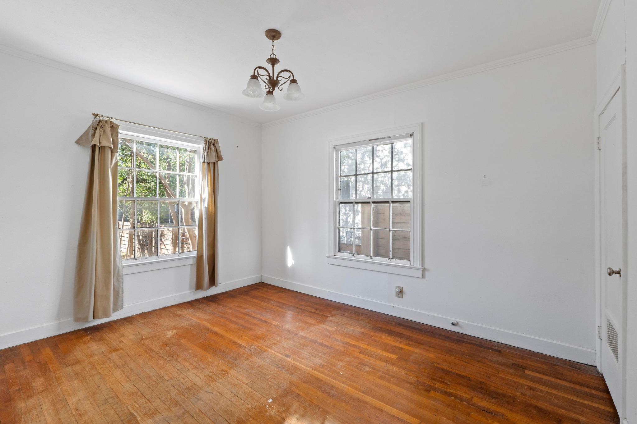 810 E 45th St, Austin, TX 78751