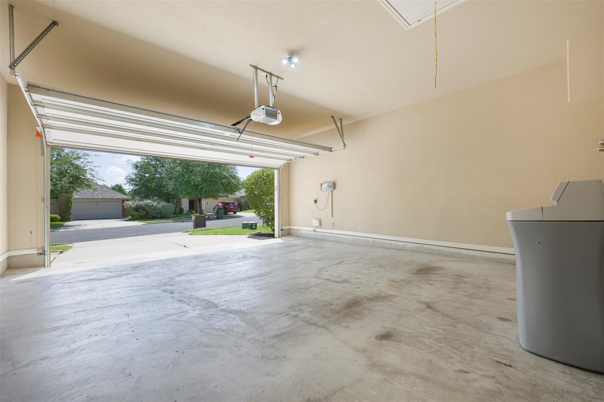 1812 Hidden Springs Path, Round Rock, TX 78665