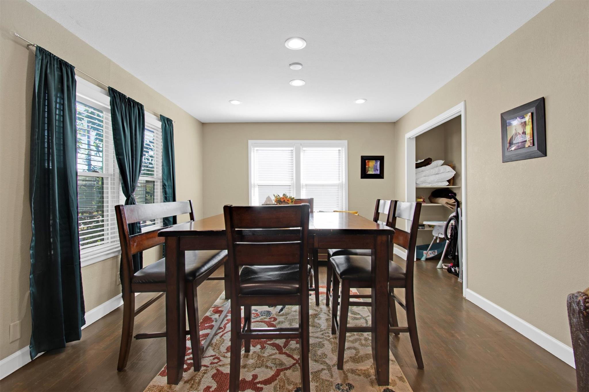 1236 S Academy Ave S, New Braunfels, TX 78130