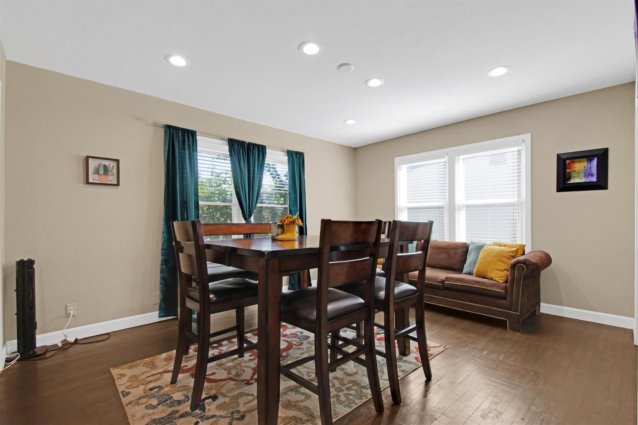 1236 S Academy Ave S, New Braunfels, TX 78130