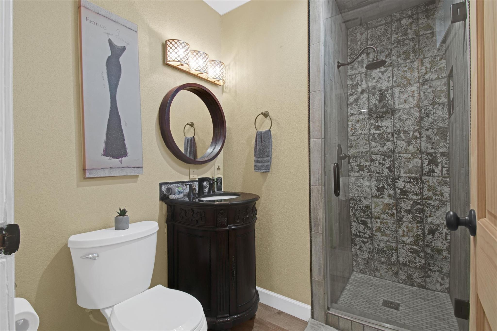 1236 S Academy Ave S, New Braunfels, TX 78130