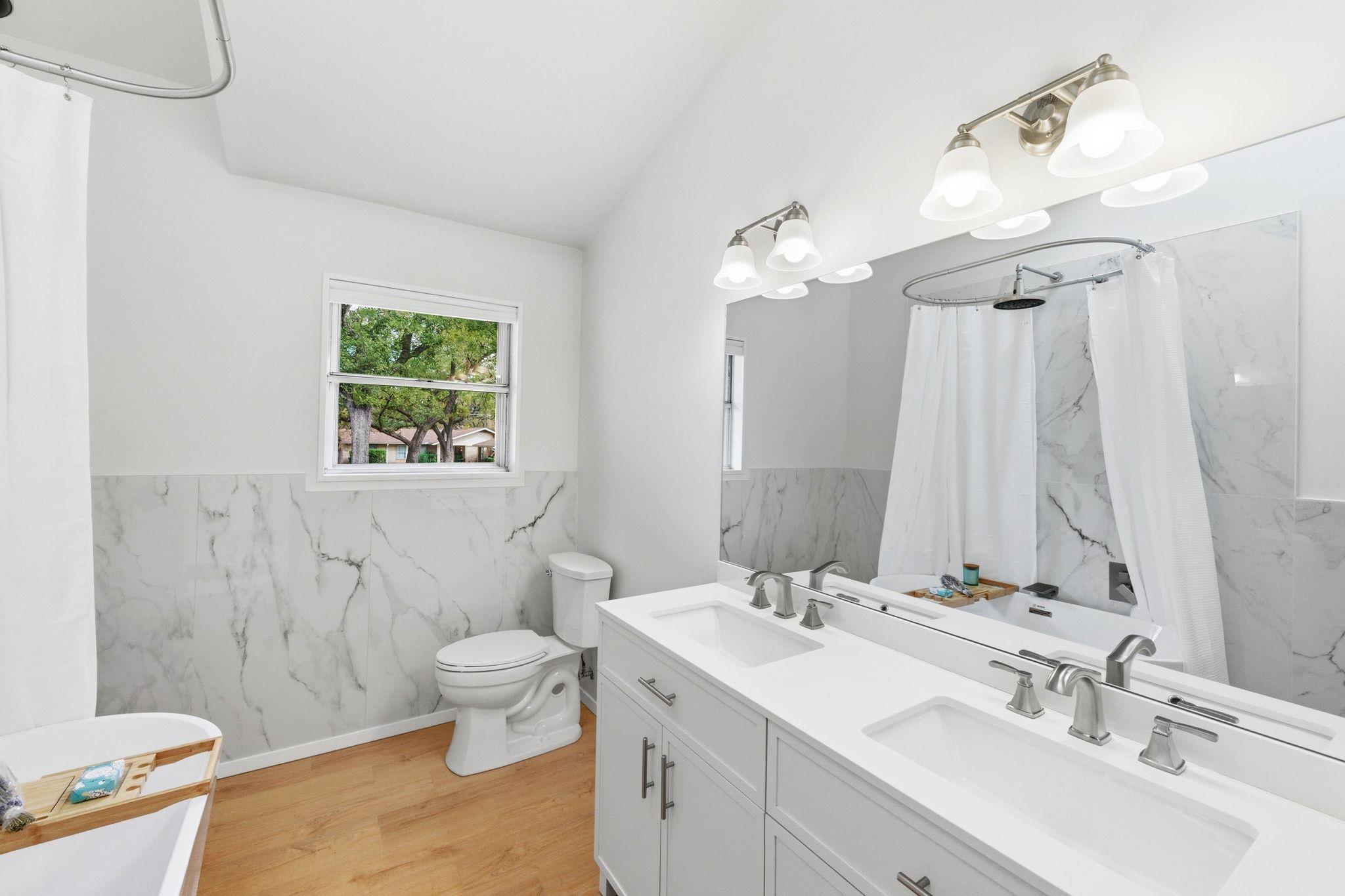 107 Suttles Ave, San Marcos, TX 78666