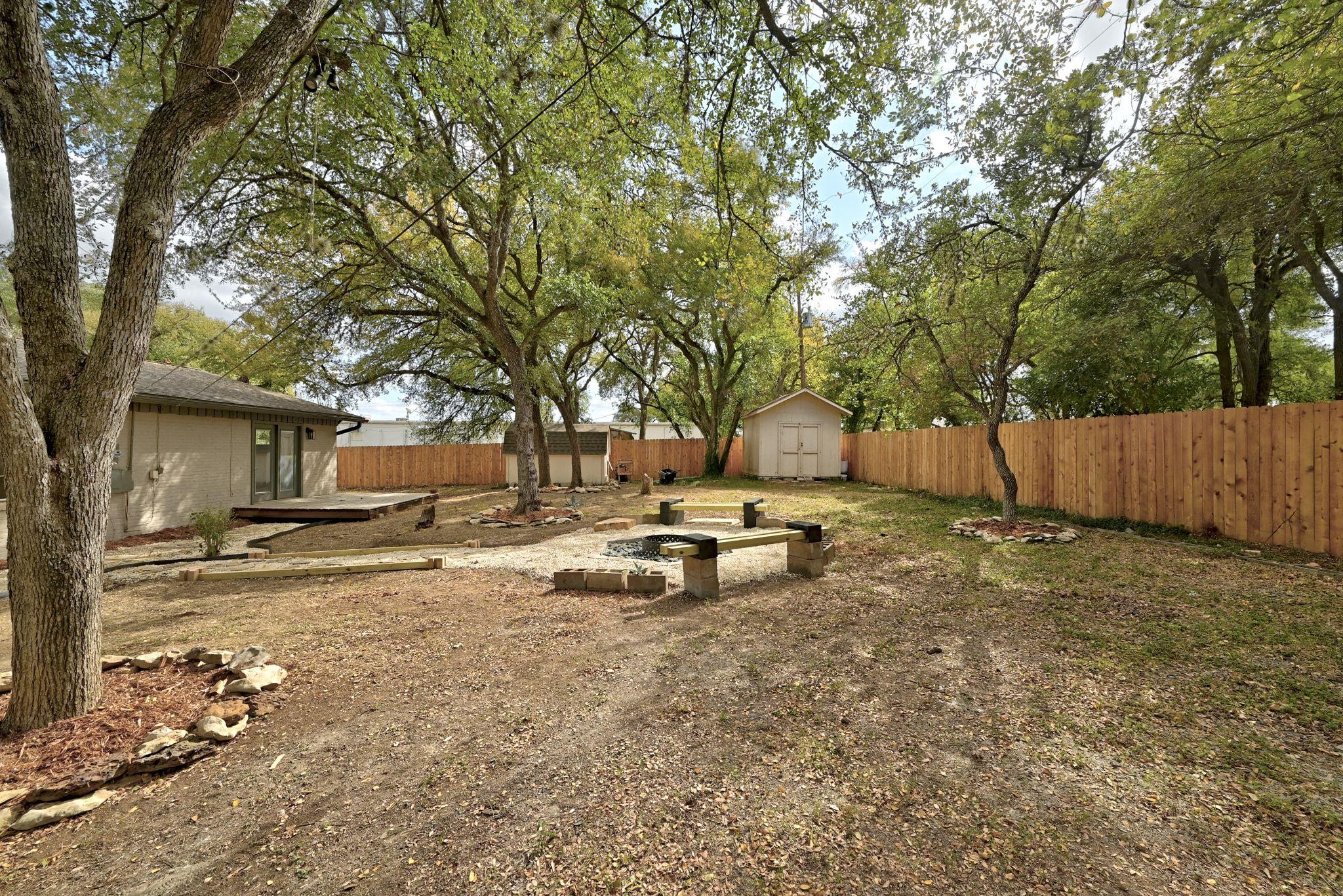 107 Suttles Ave, San Marcos, TX 78666