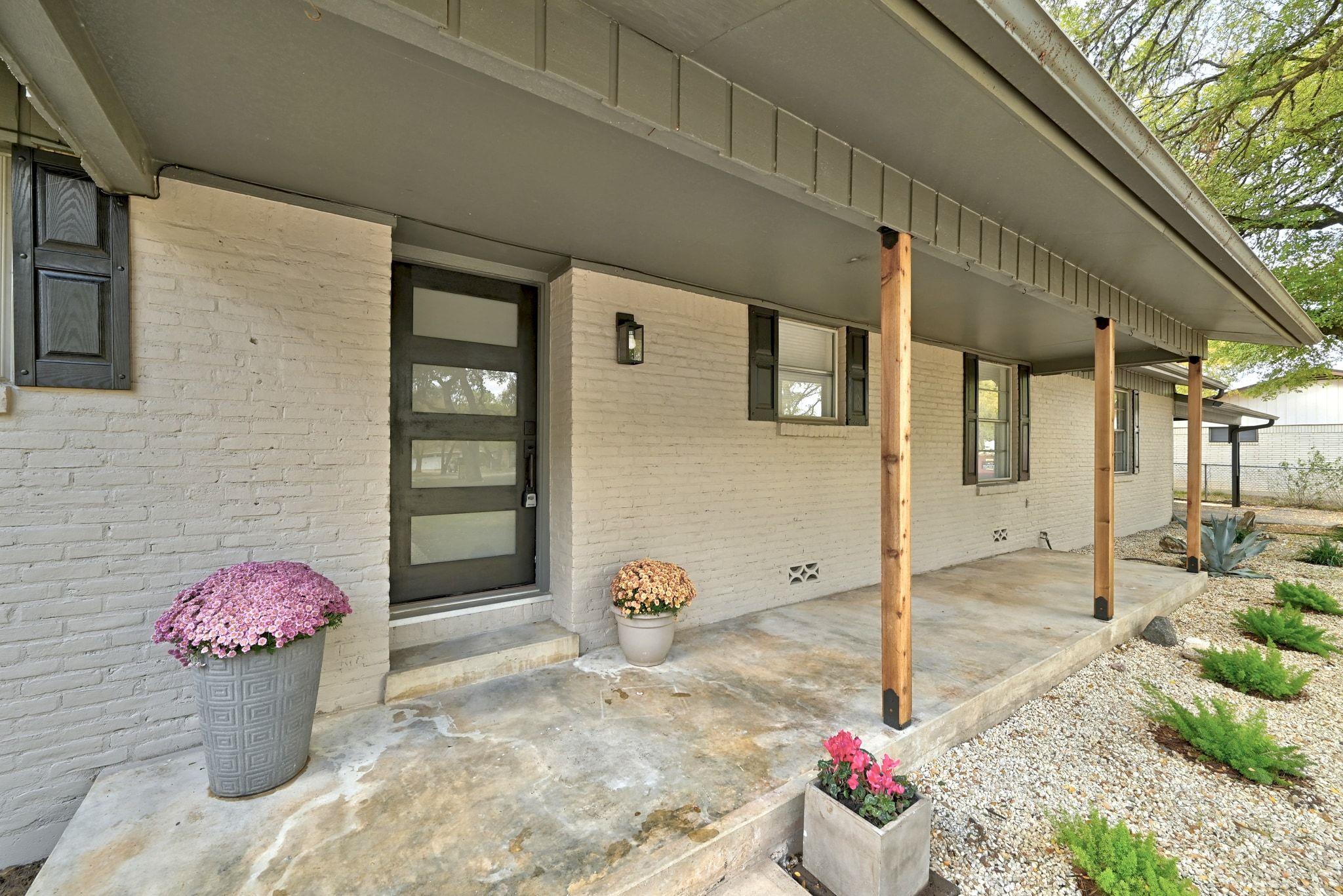 107 Suttles Ave, San Marcos, TX 78666