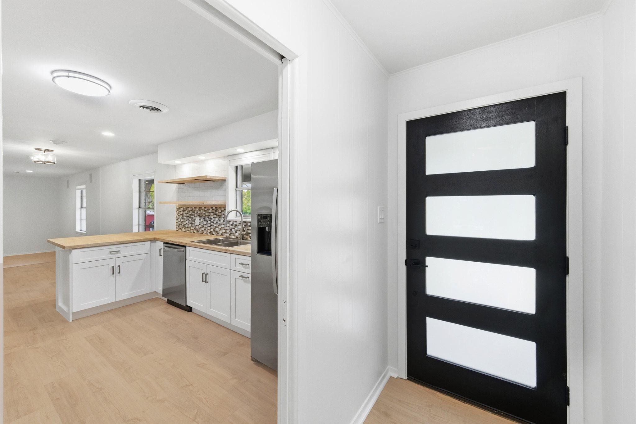 107 Suttles Ave, San Marcos, TX 78666