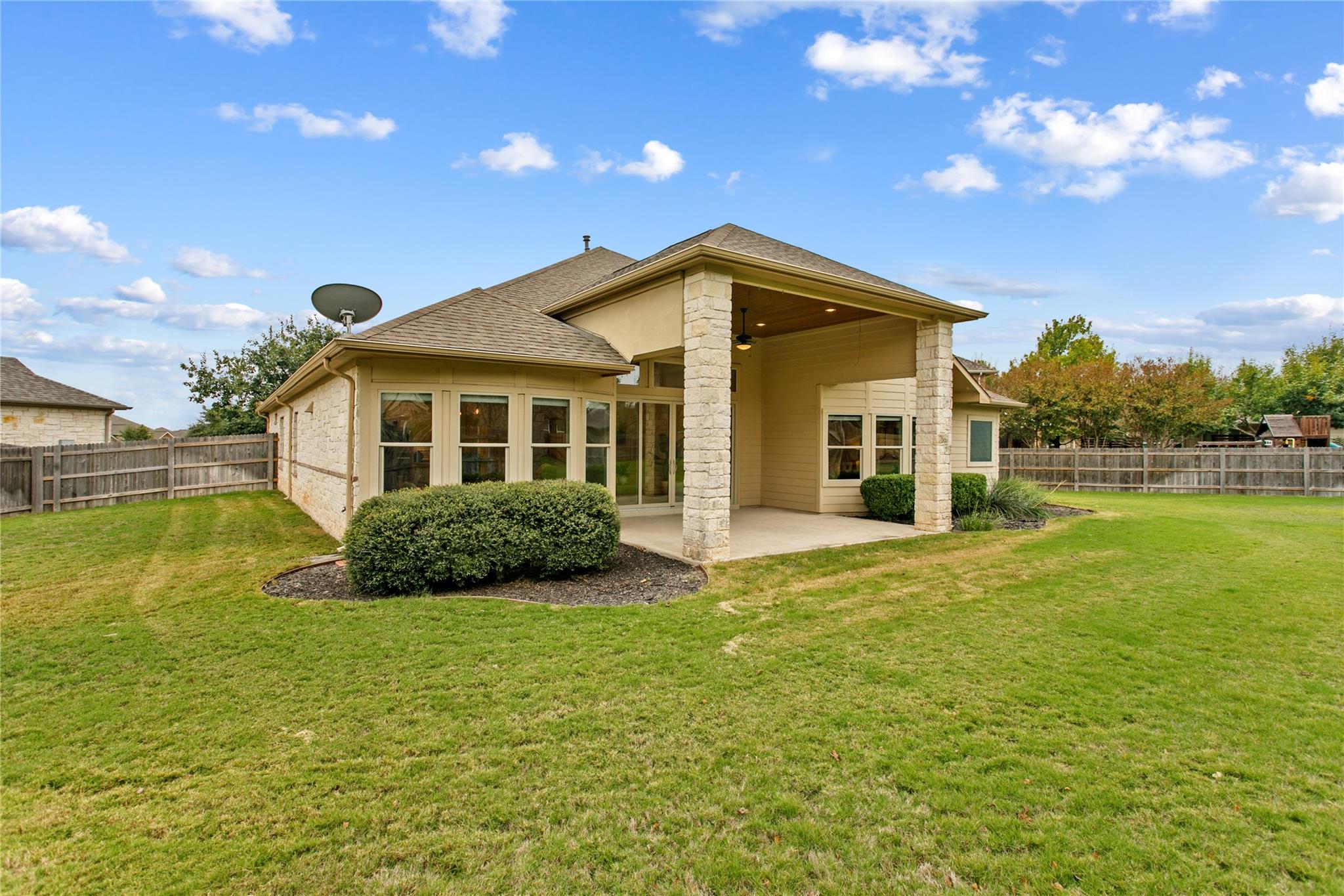 3300 Kestrel Lore Ct, Pflugerville, TX 78660