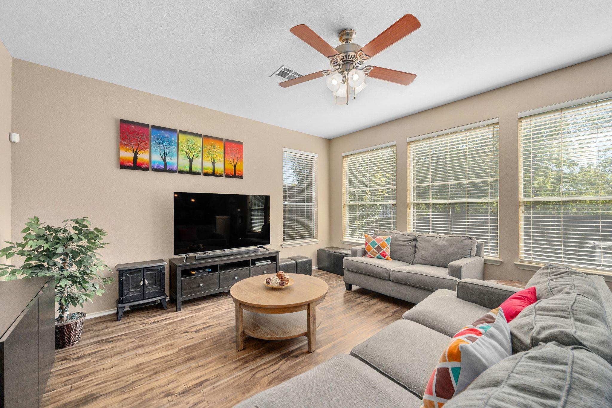 628 Paso Fino Trl, Cedar Park, TX 78613