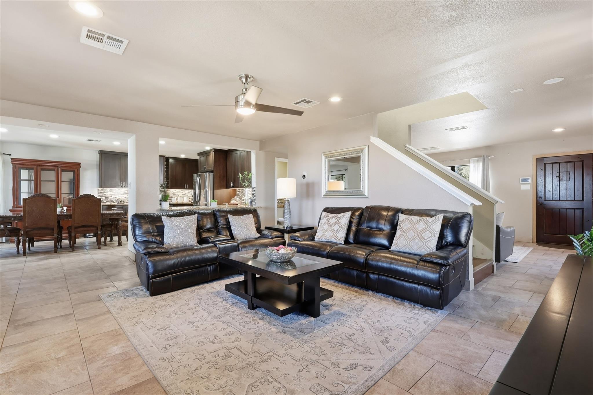 13112 Dearbonne Dr, Del Valle, TX 78617