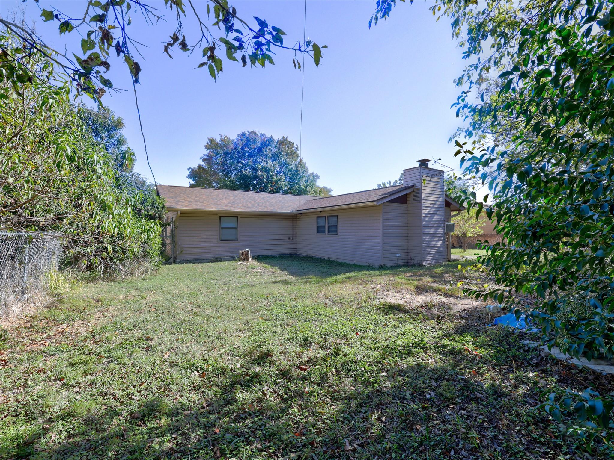103 Lackey, Florence, TX 76527