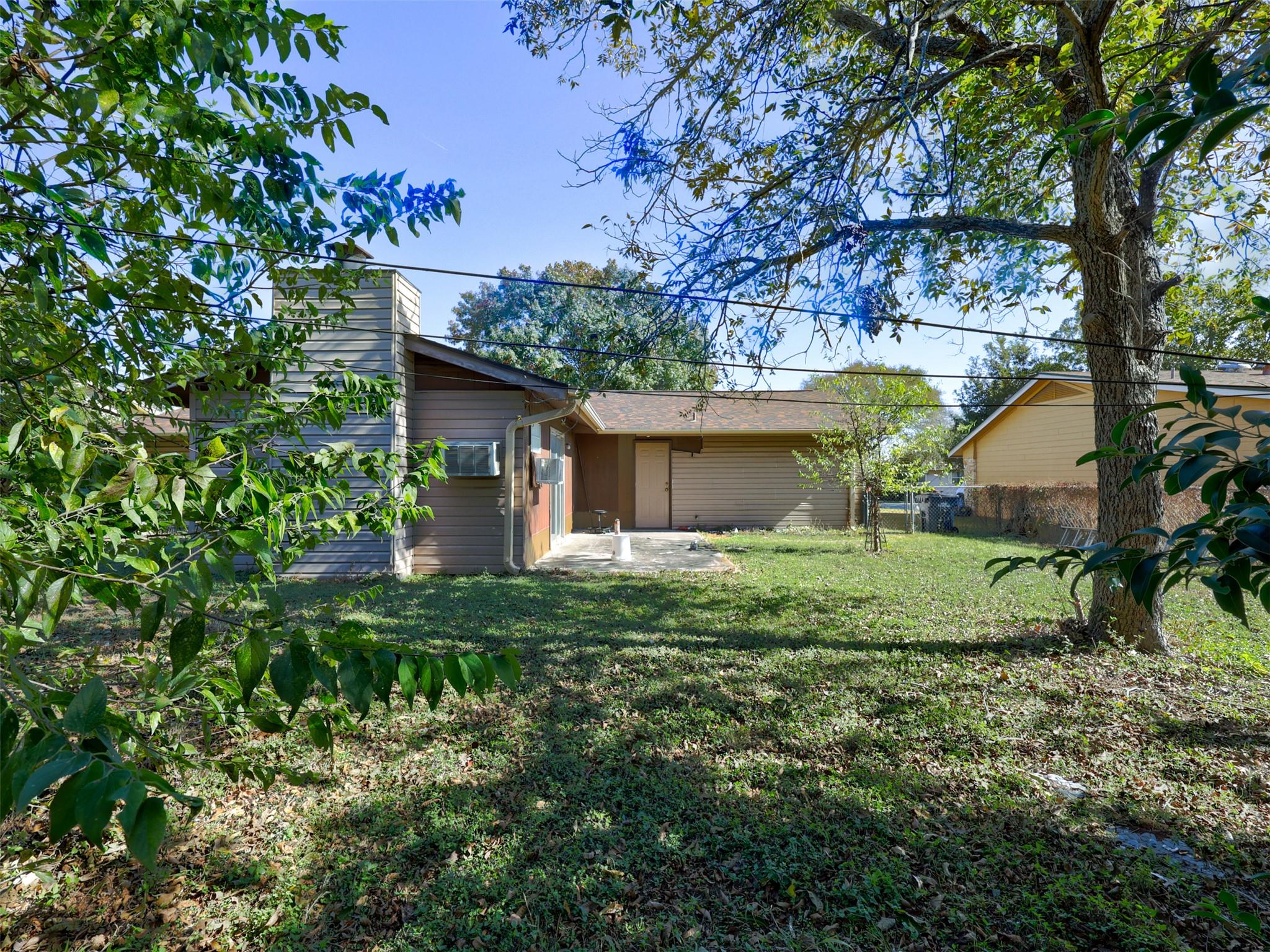 103 Lackey, Florence, TX 76527