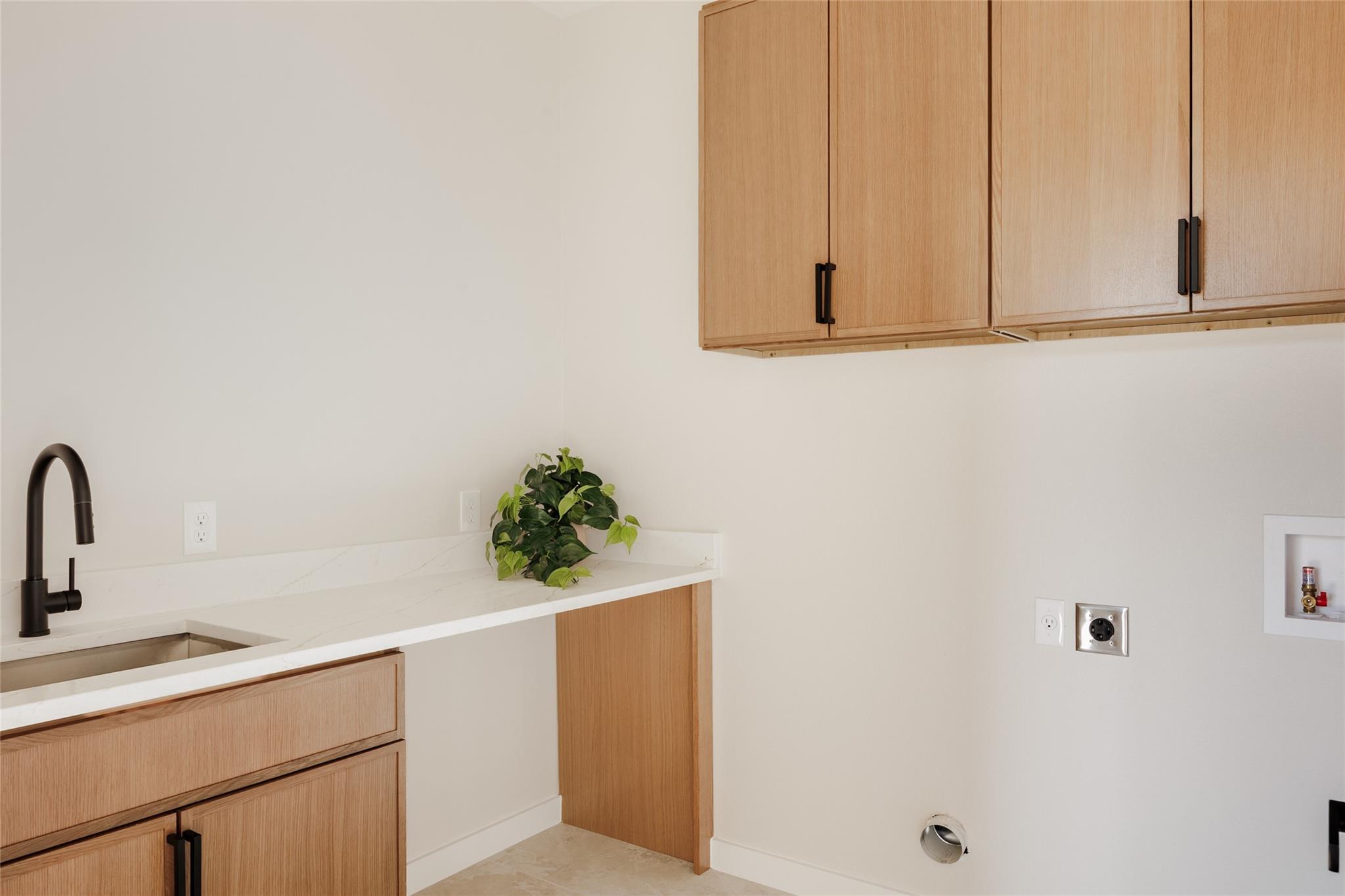 901 Redd St, Austin, TX 78745