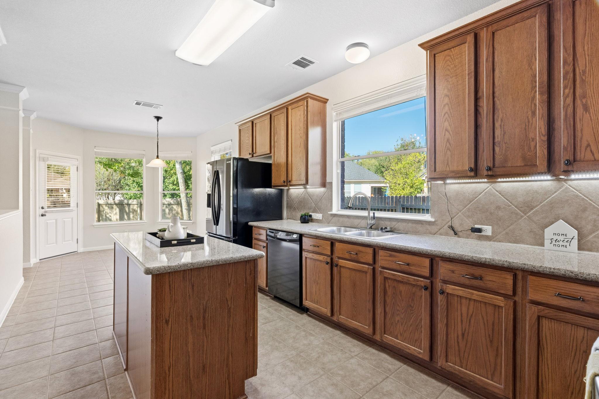 1501 Weatherford Dr, Austin, TX 78753