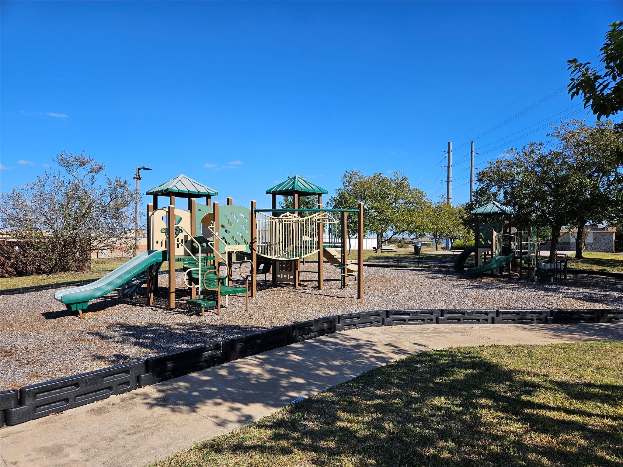 1501 Weatherford Dr, Austin, TX 78753