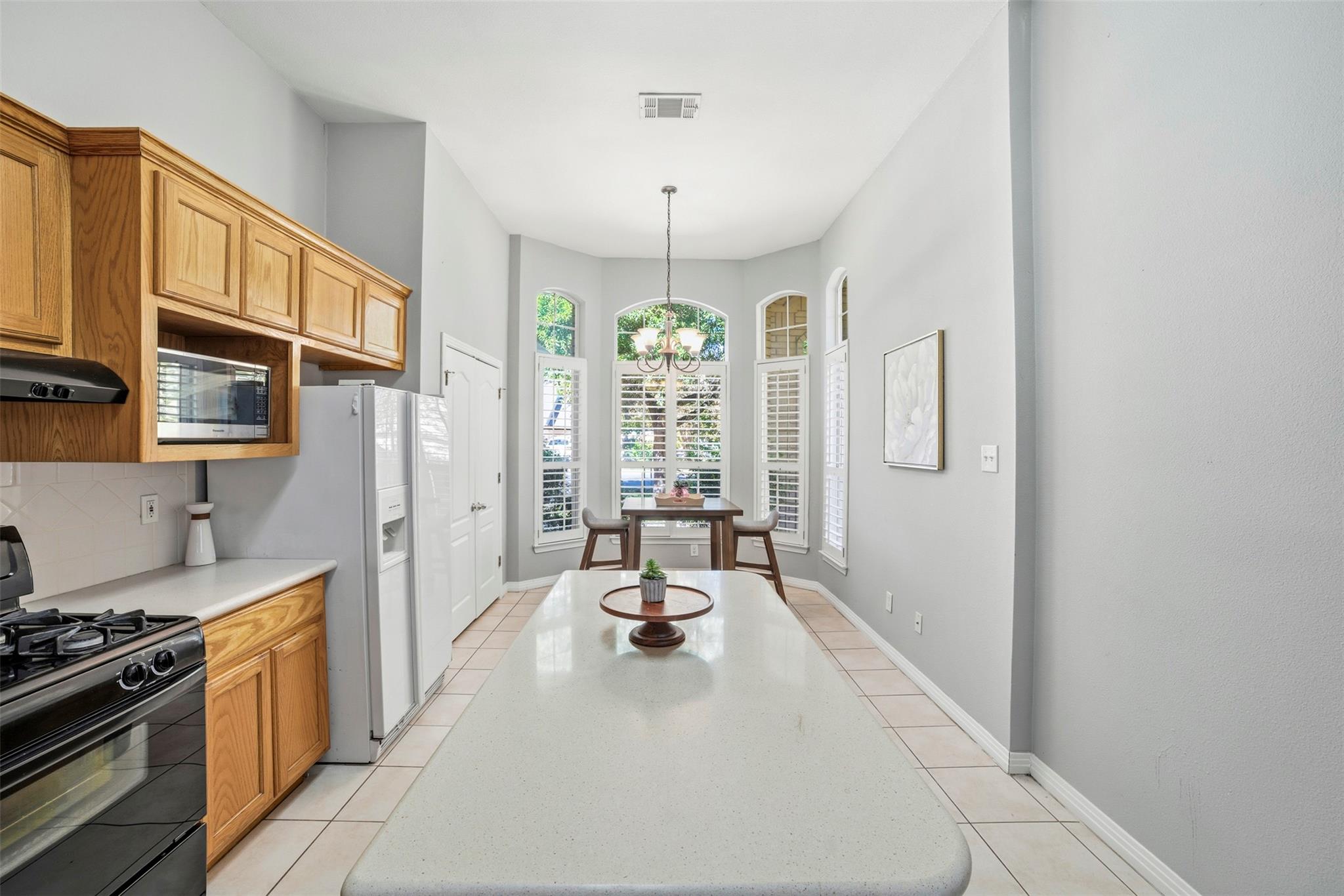 409 E Austin Ave, Round Rock, TX 78664