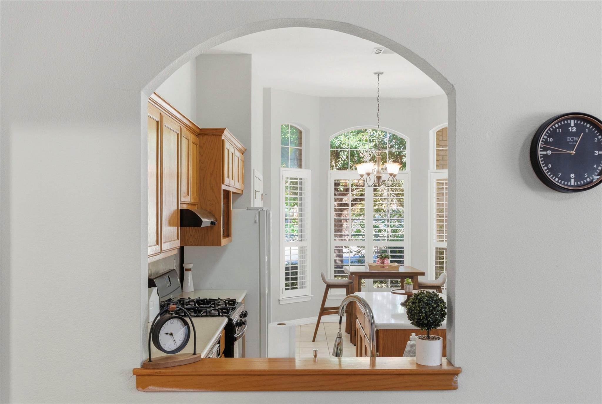 409 E Austin Ave, Round Rock, TX 78664