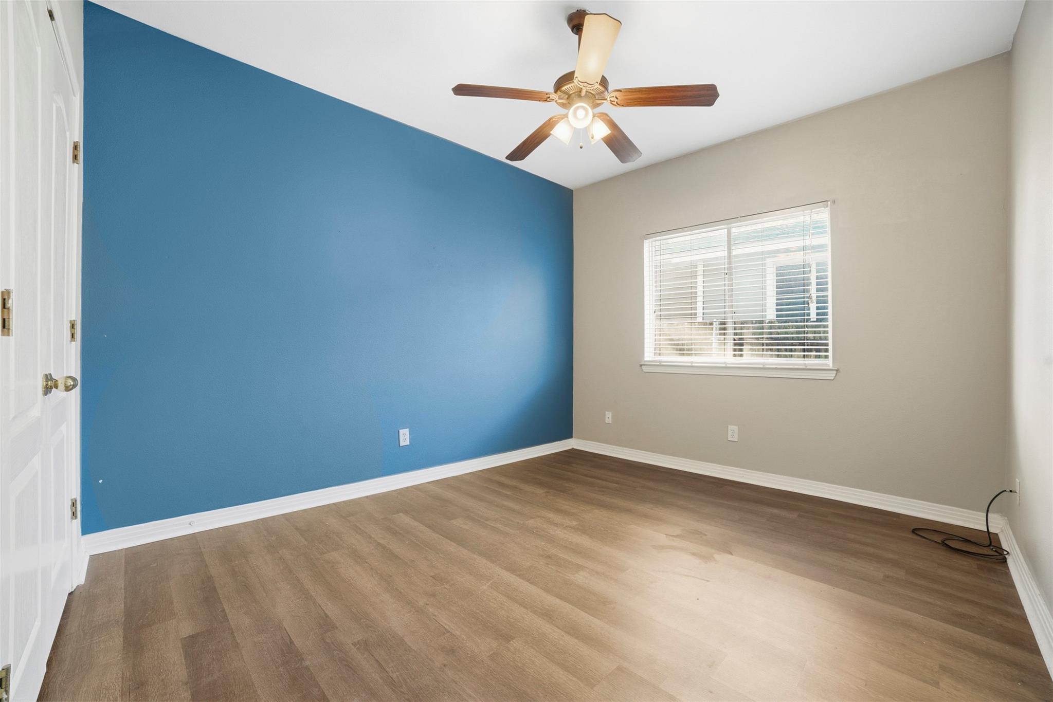 409 E Austin Ave, Round Rock, TX 78664