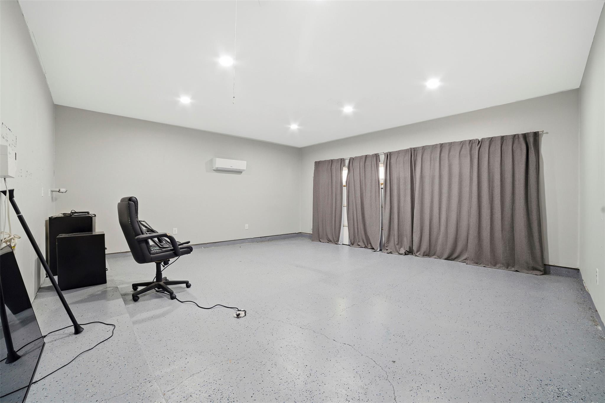 409 E Austin Ave, Round Rock, TX 78664