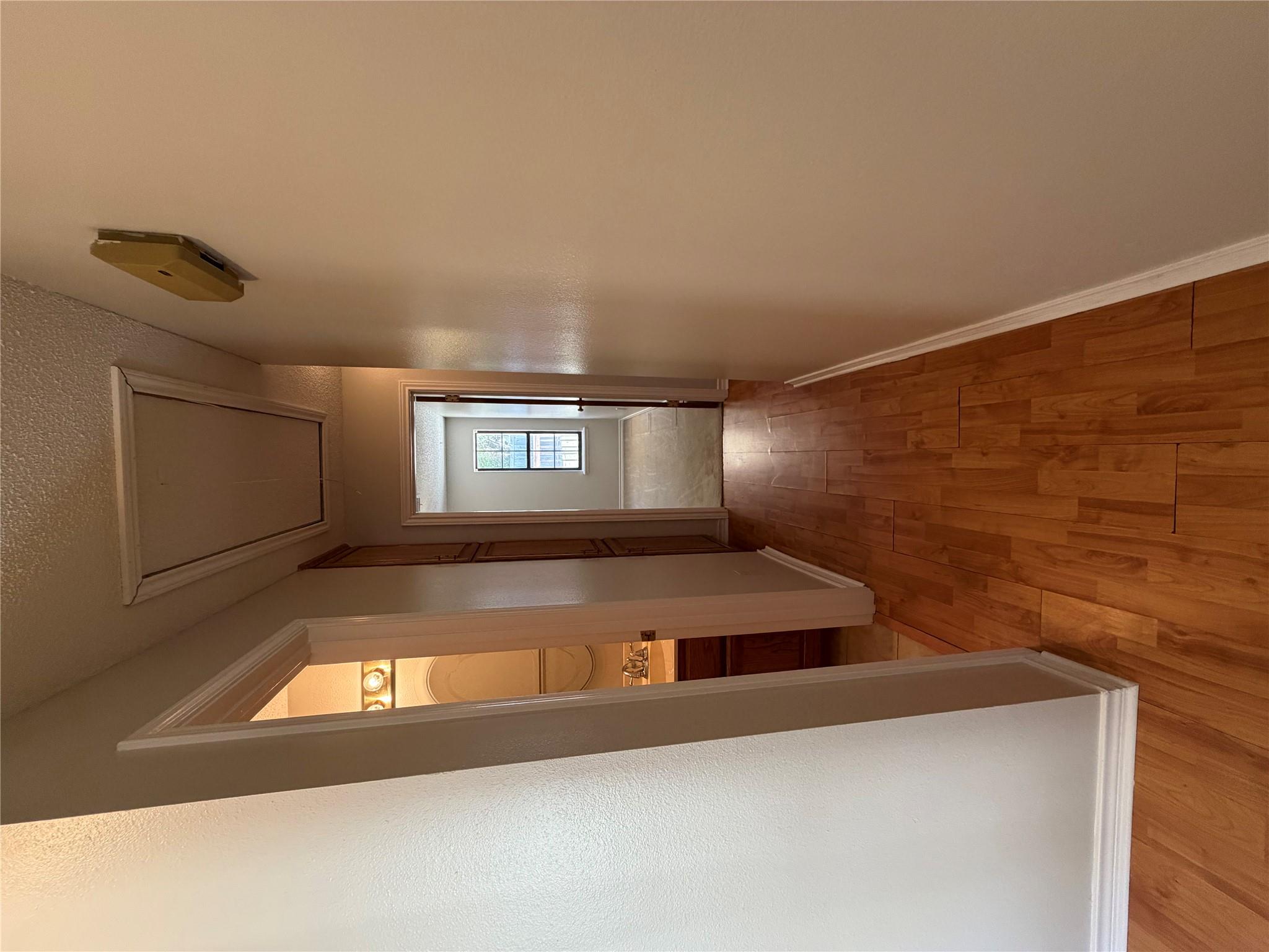 718 Brazos St, Rockdale, TX 76567