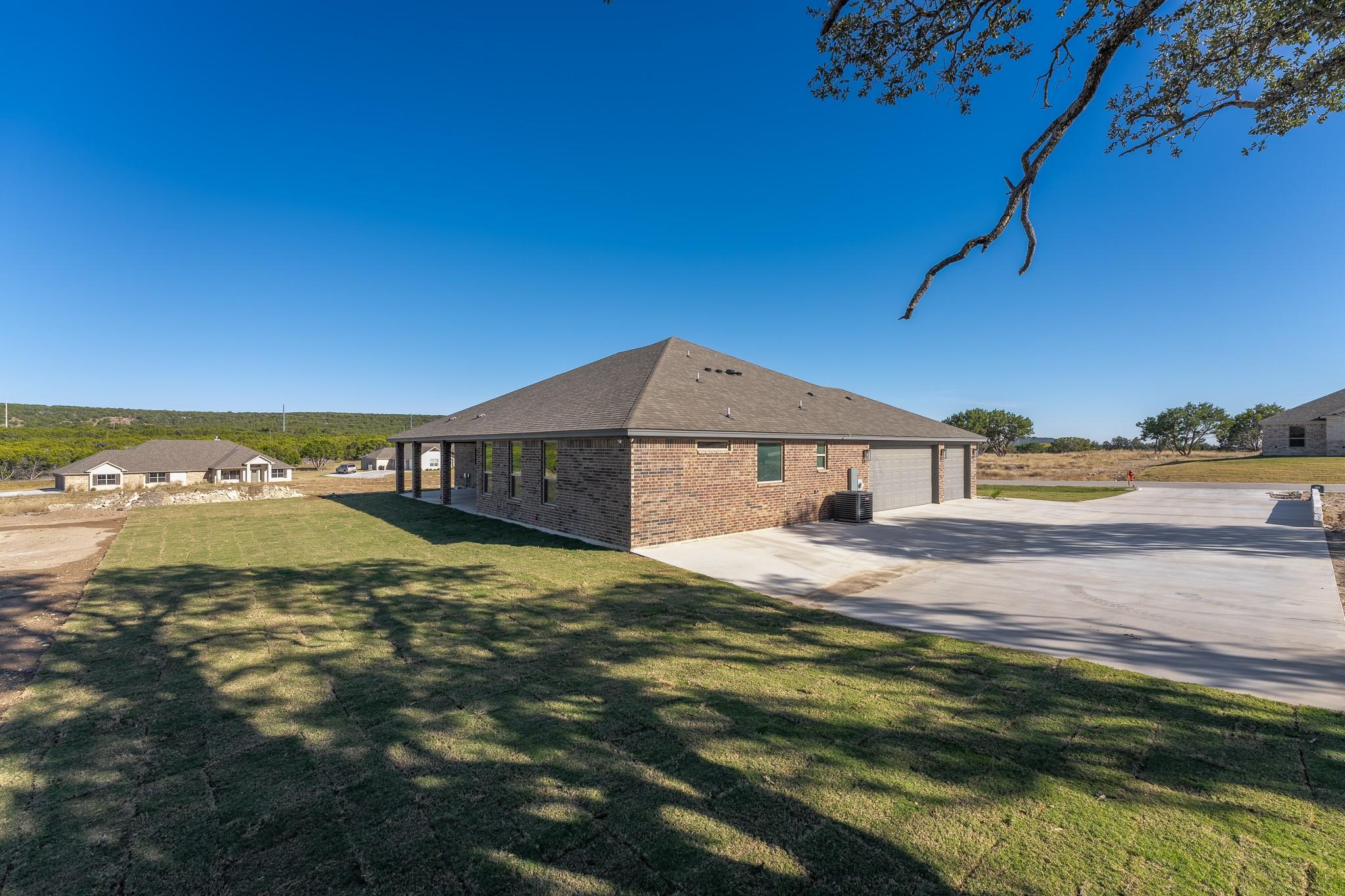 4249 Cold Springs Rd, Kempner, TX 76539