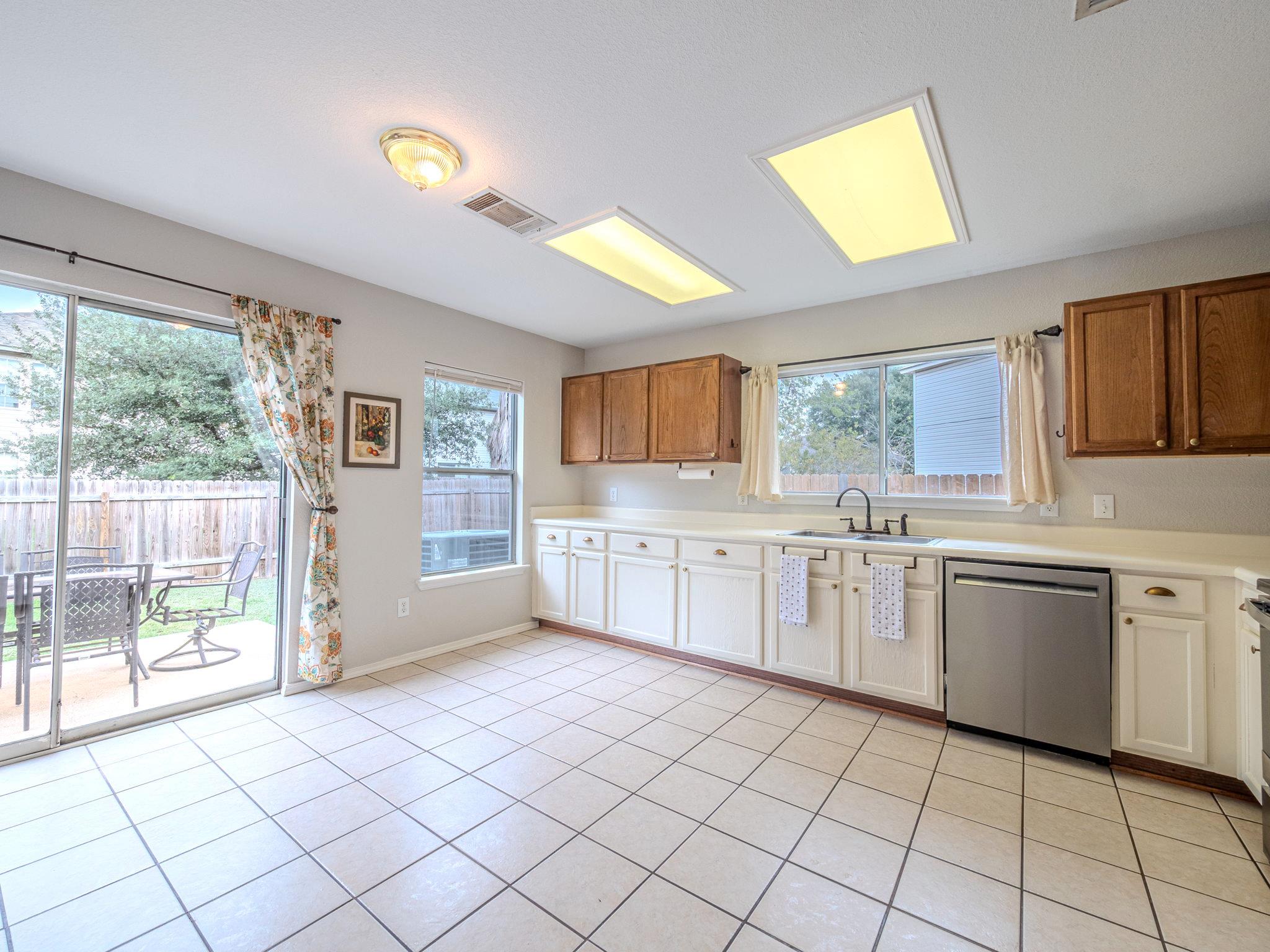 1111 Terrier Cv, Round Rock, TX 78664