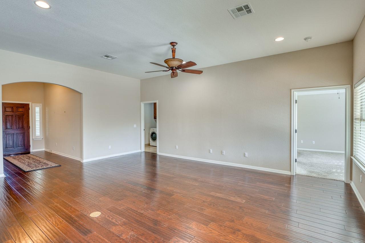 1403 Adam Ave, Burnet, TX 78611