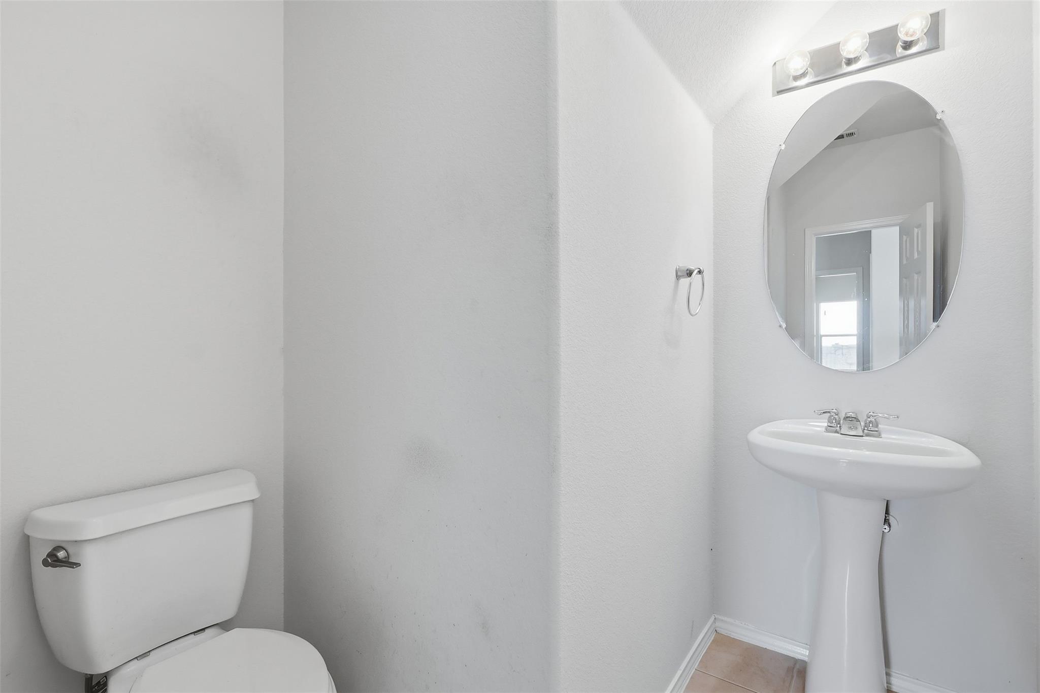 208 Falcon Ln, Leander, TX 78641