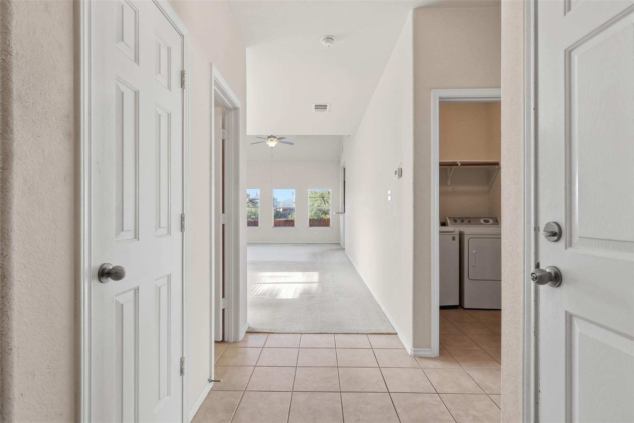 208 Falcon Ln, Leander, TX 78641