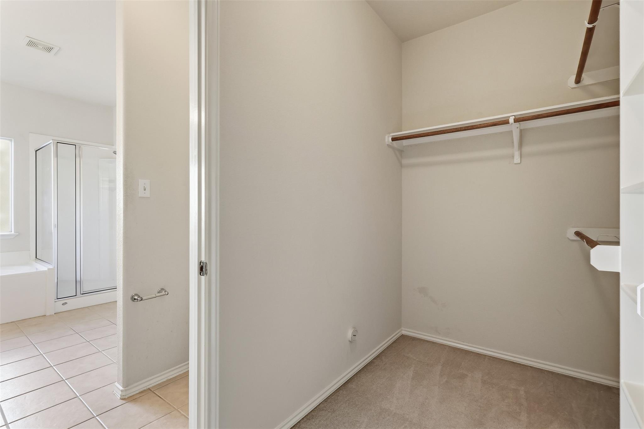 208 Falcon Ln, Leander, TX 78641