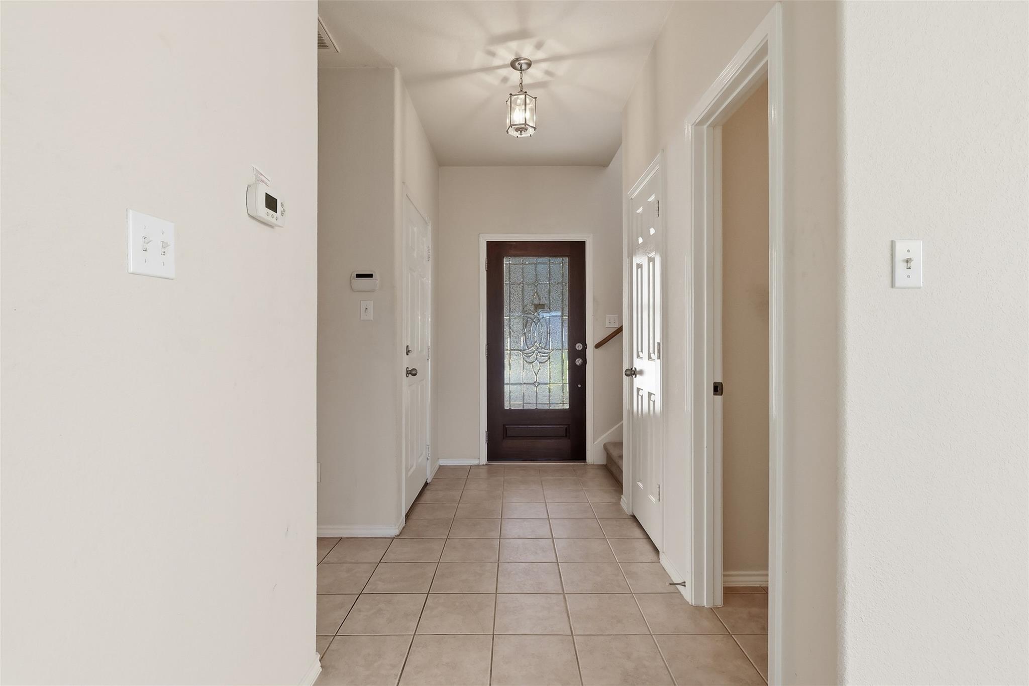 208 Falcon Ln, Leander, TX 78641