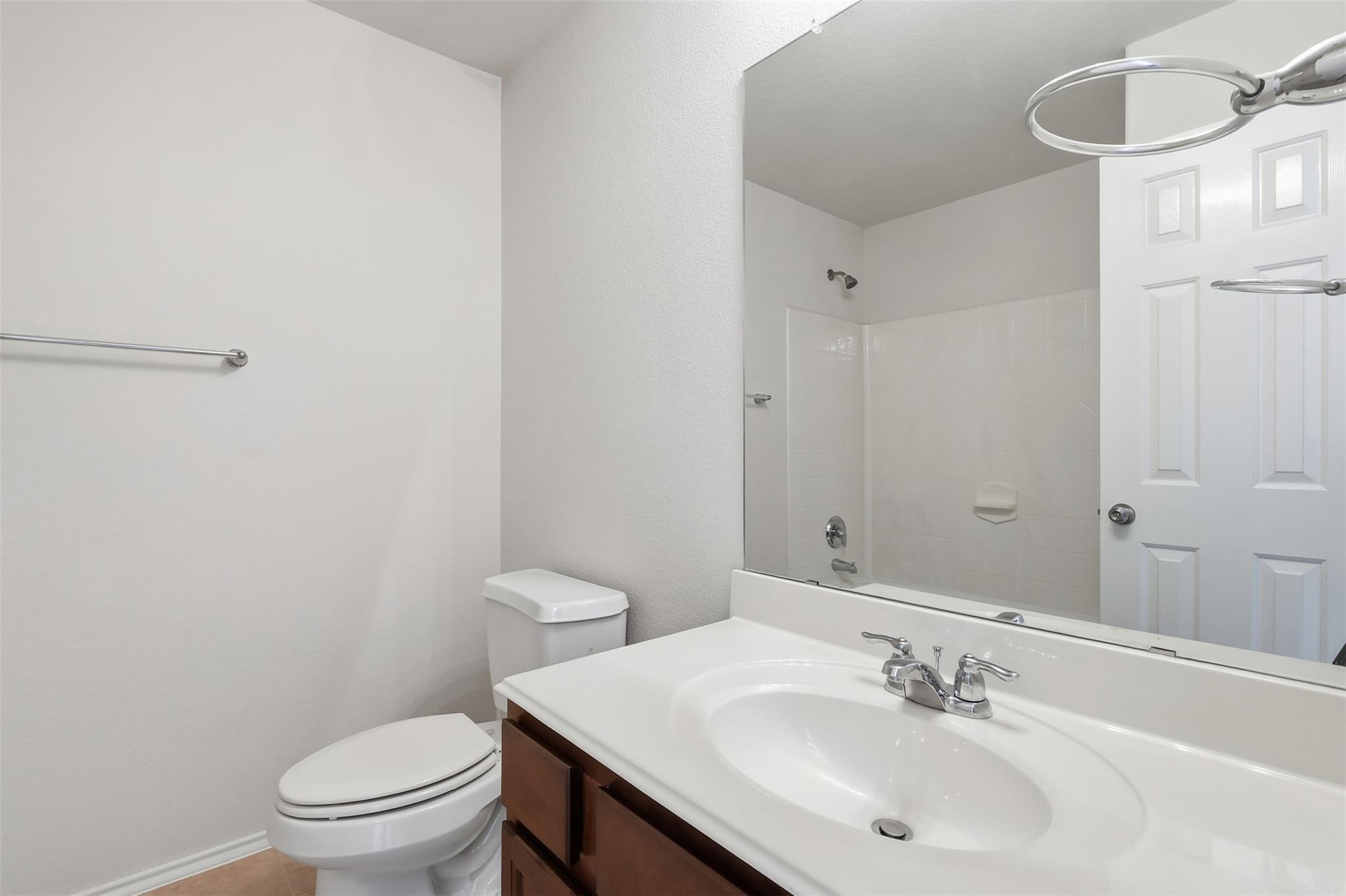 208 Falcon Ln, Leander, TX 78641