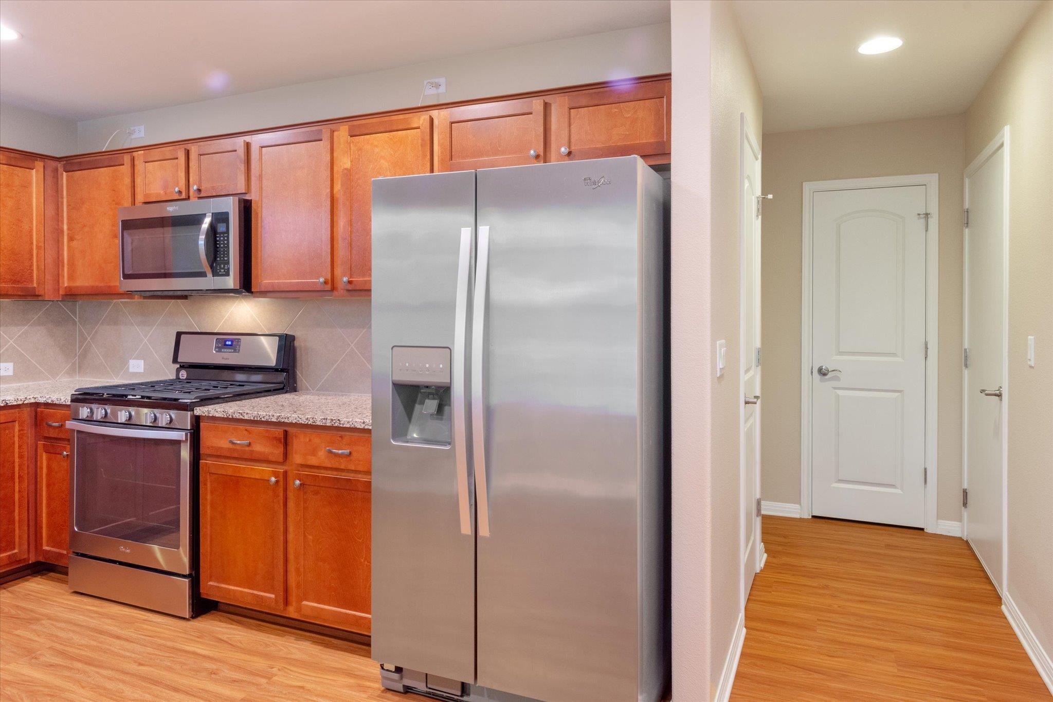 510 Holiday Creek Ln, Georgetown, TX 78633