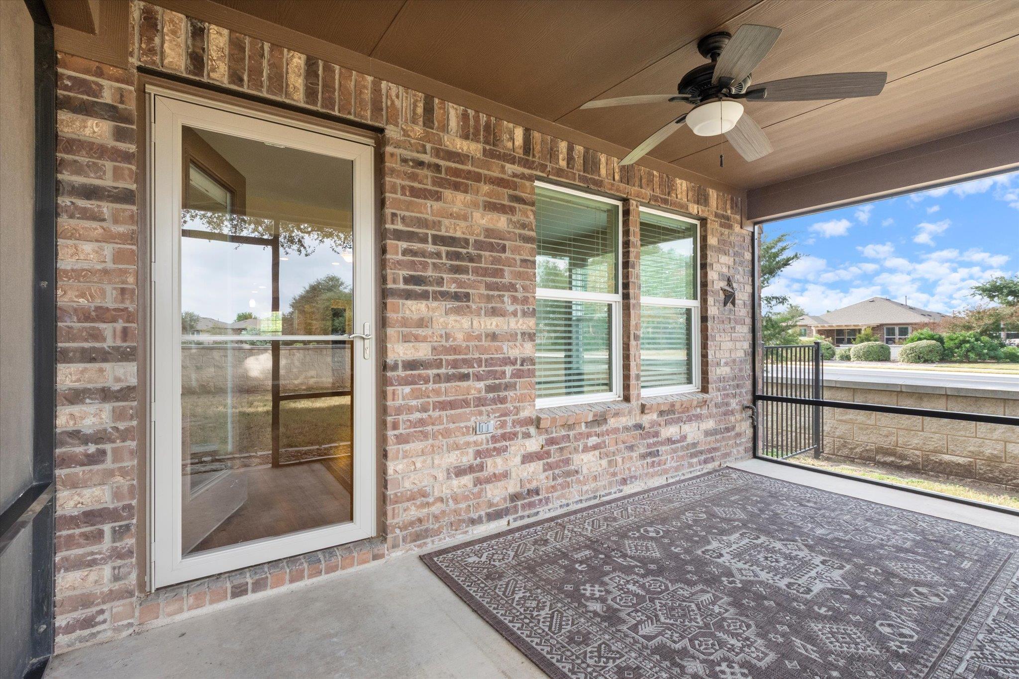 510 Holiday Creek Ln, Georgetown, TX 78633