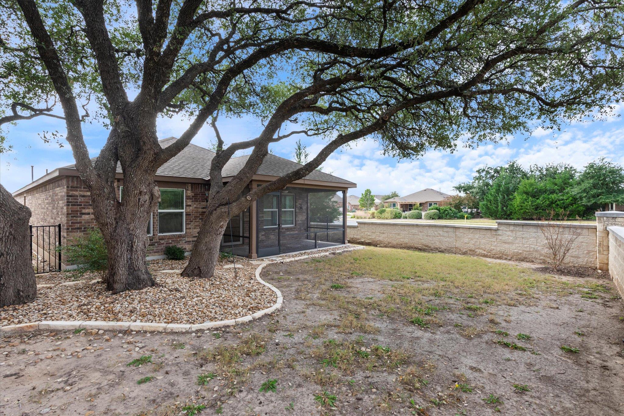 510 Holiday Creek Ln, Georgetown, TX 78633