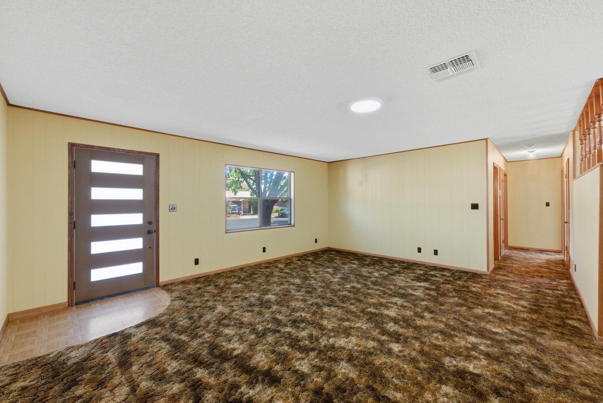 203 Broadmoor Dr, Fredericksburg, TX 78624