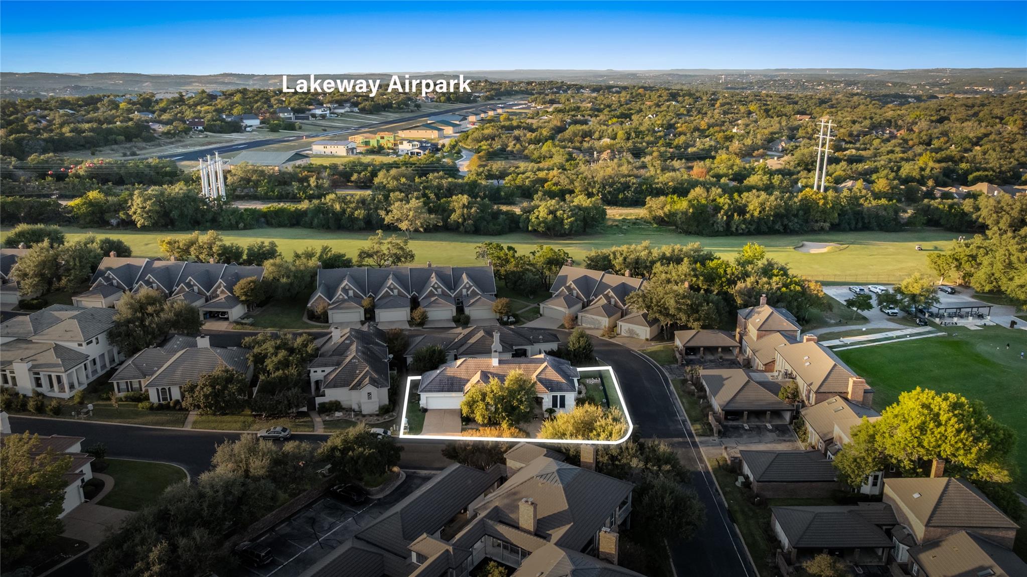 2 Tournament Way, The Hills, TX 78738