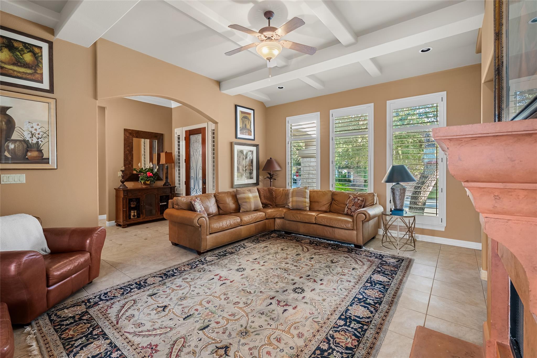 2 Tournament Way, The Hills, TX 78738